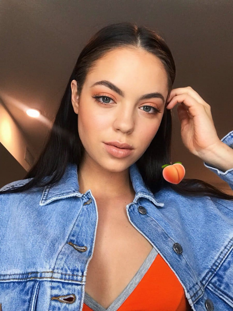 se billie eilish dobiva z bratom?