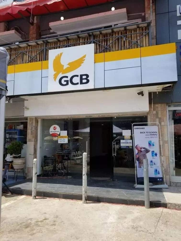 สาขาธนาคารกสิกรไทย
สำนักงานใหญ่ธนาคารพาณิชย์กานา
สาขาธนาคาร gcb ในอักกรา