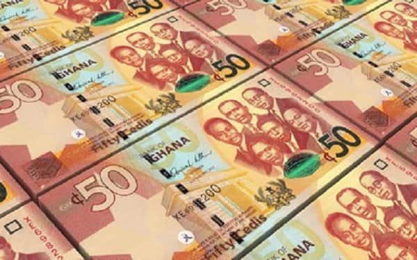 Wie unterscheiden sich neue Cedi-Noten von den alten?: Finden Sie den Unterschied