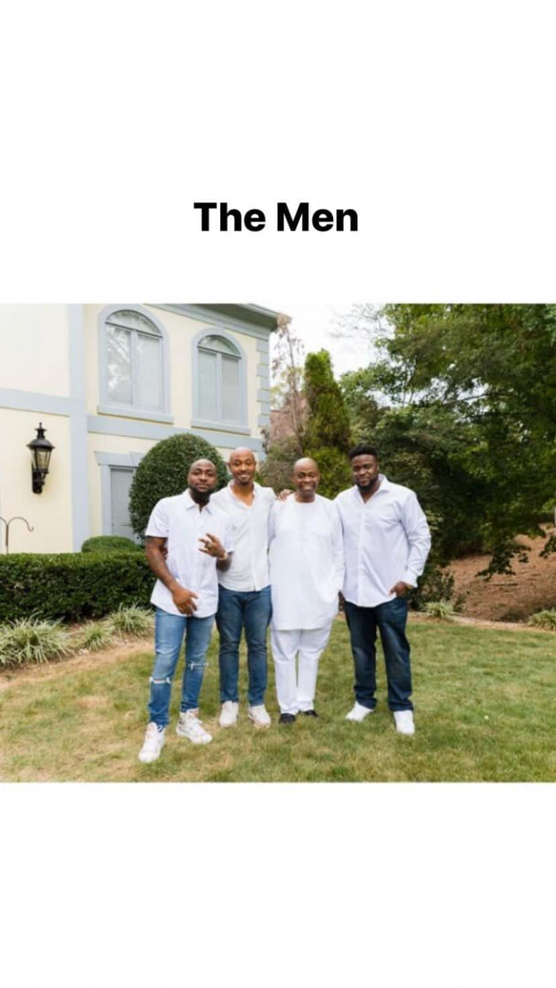 Altre foto carine di Davido, dei suoi fratelli e dei loro figli